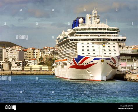 cruising la coruña|La Coruna Cruises